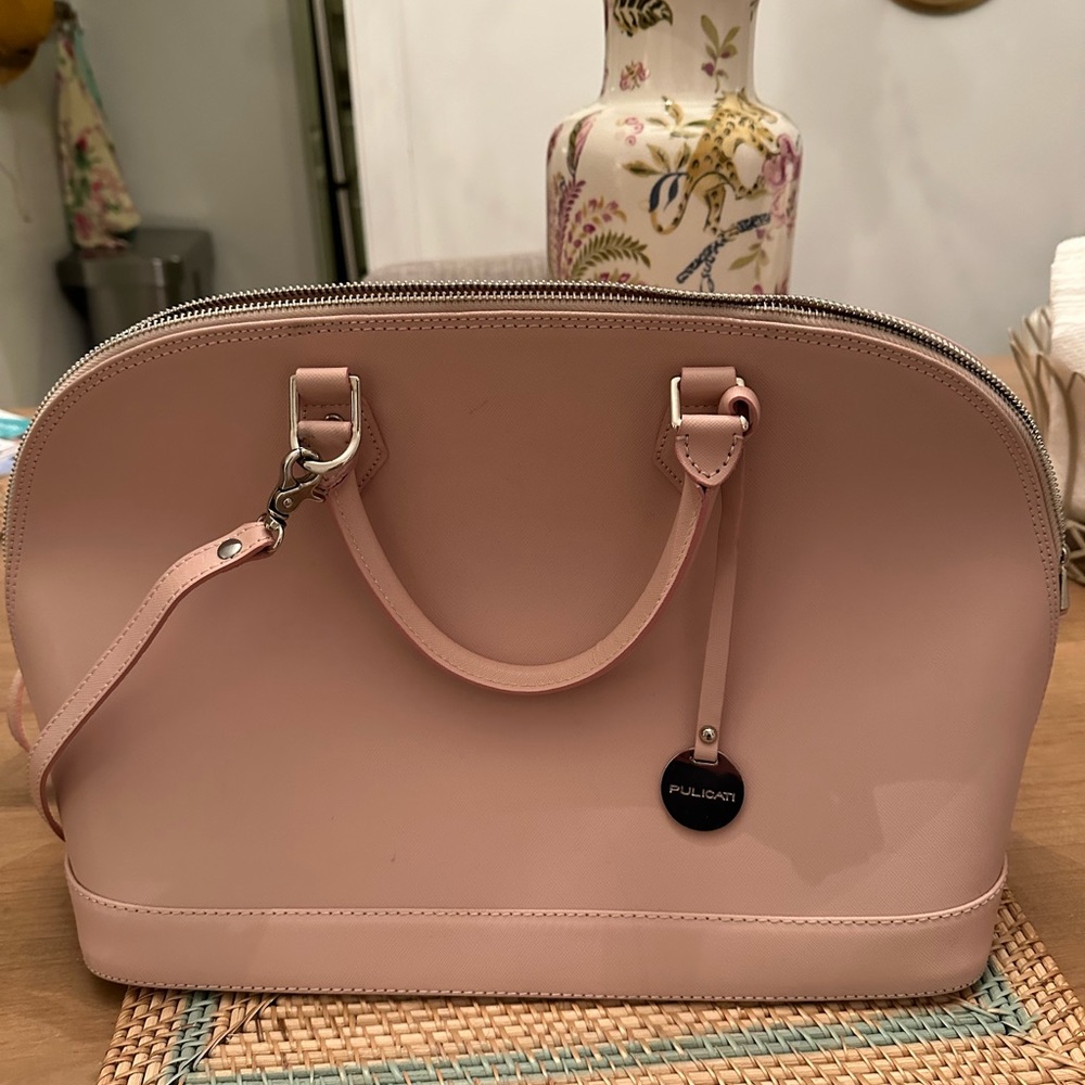 Light pink Pulicati leather handbag